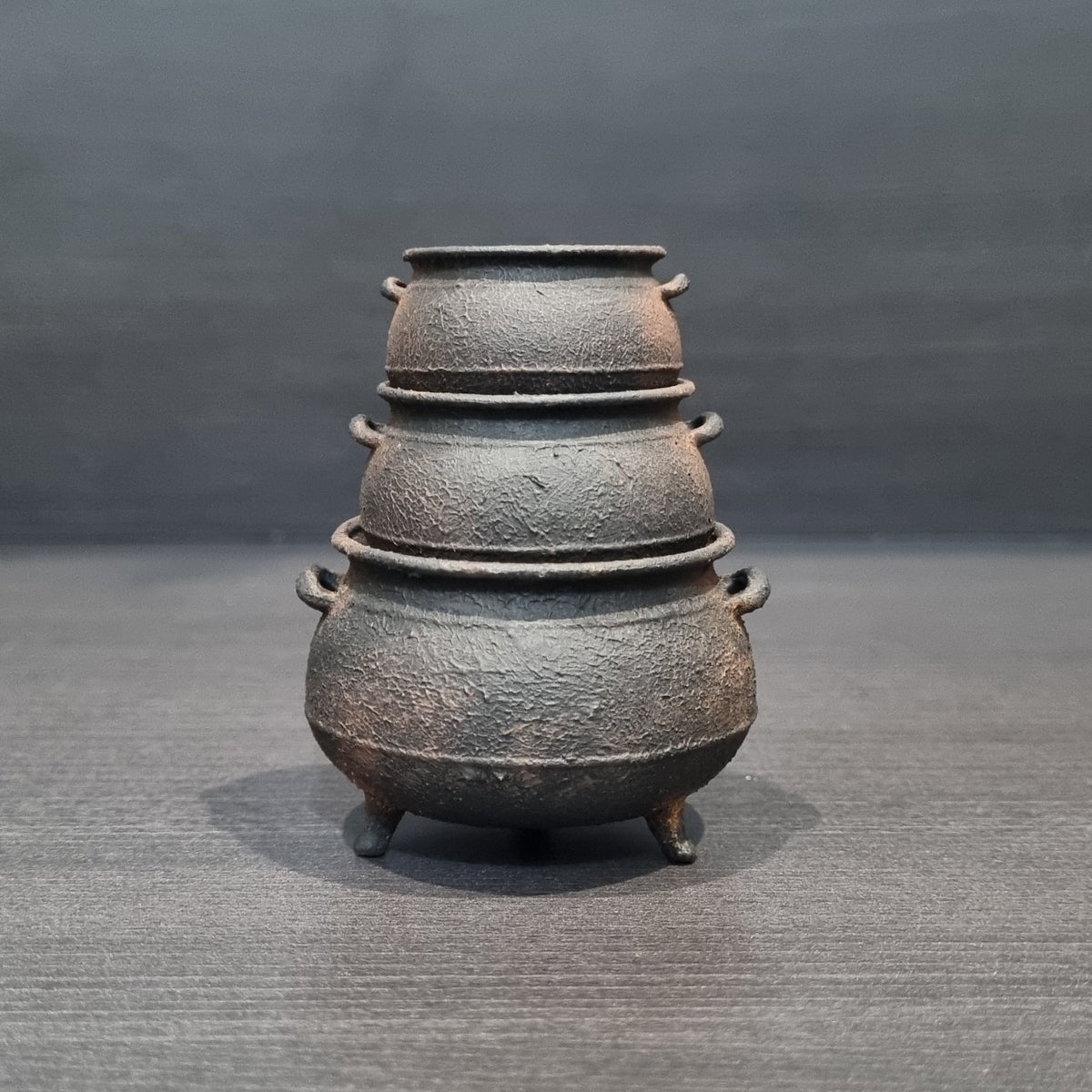 Cauldron with Handles - Aged