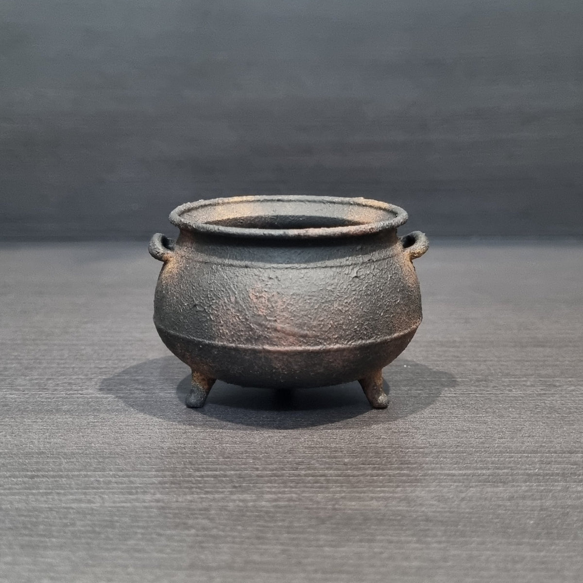 Cauldron with Handles - Aged