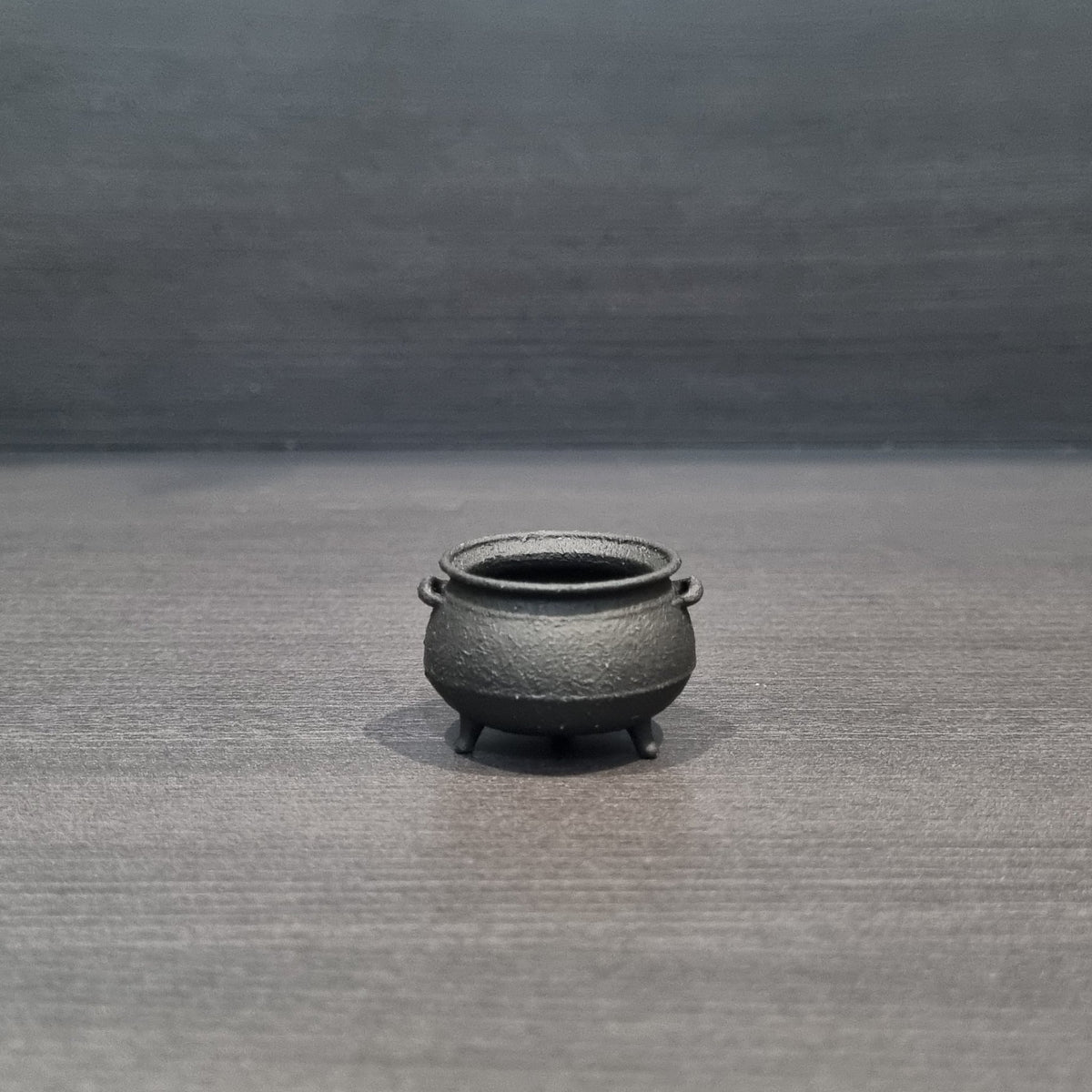Cauldron with Handles - Classic