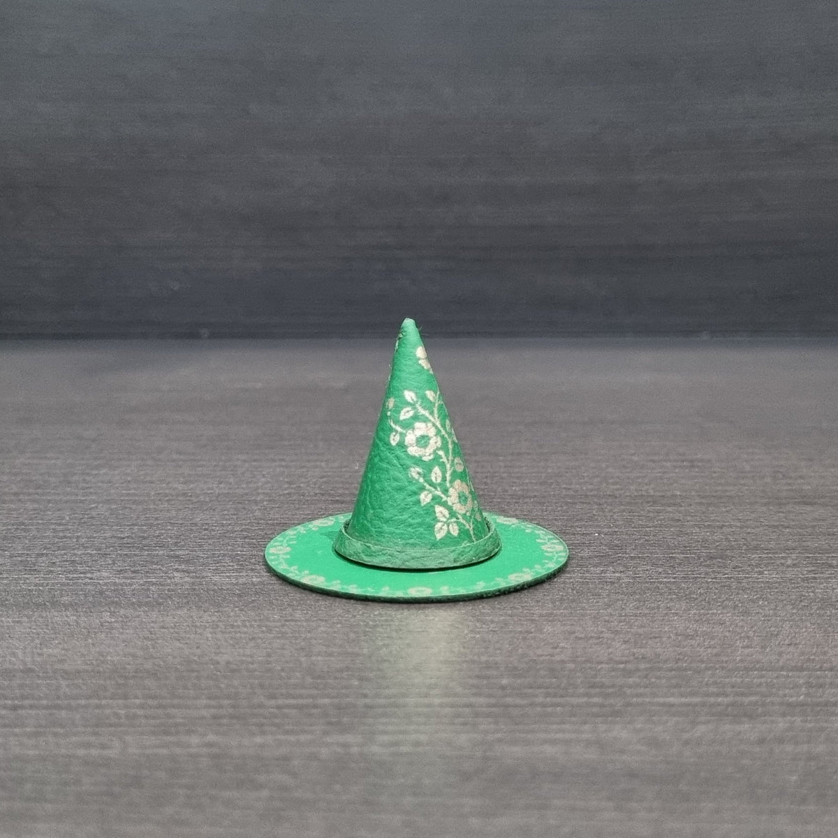 Witch Hat - Wildwood Rose