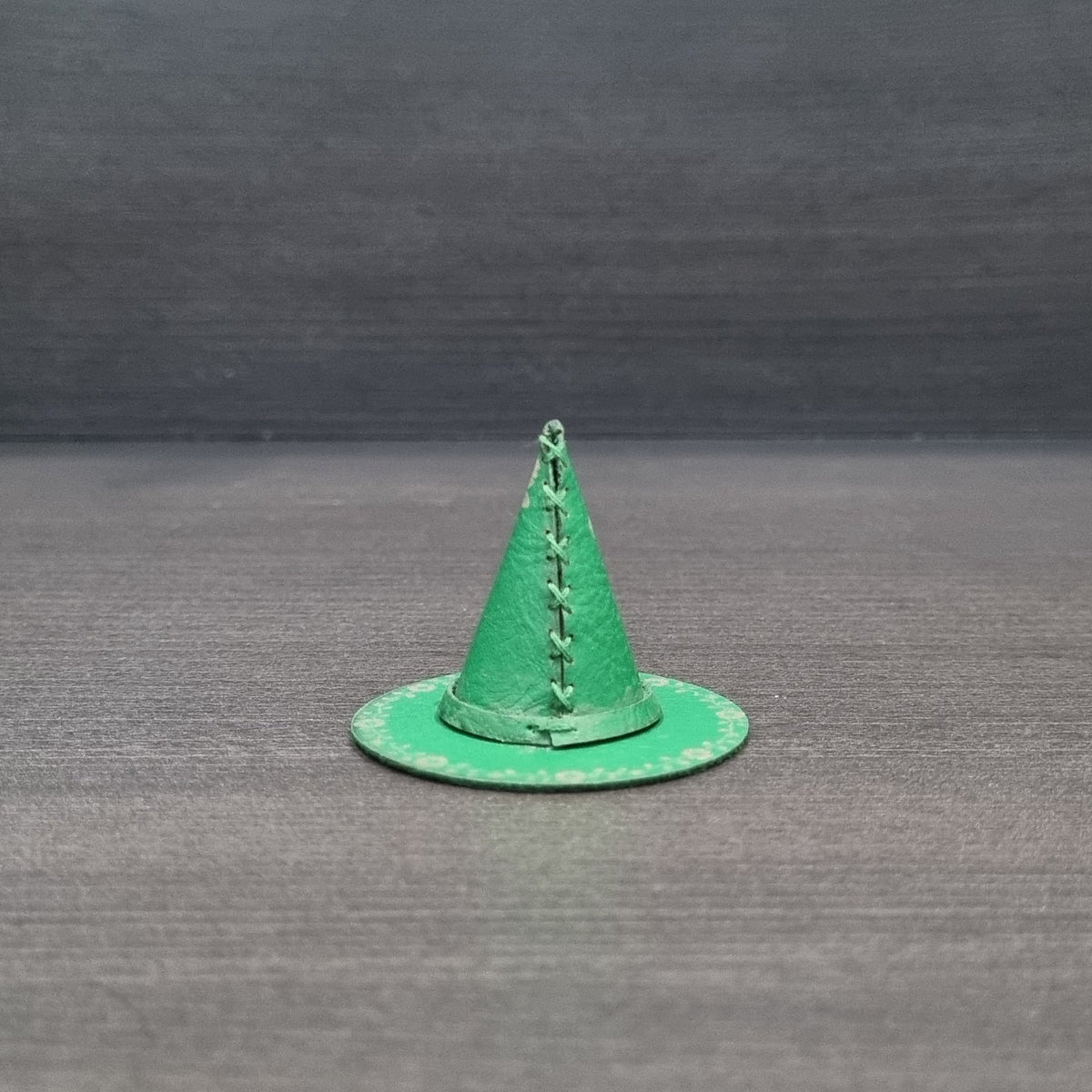 Witch Hat - Wildwood Rose